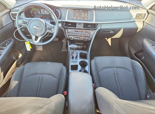 KNAGT4LE3H5016242 2017 KIA OPTIMA Белый Вид панели приборов