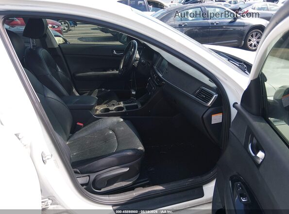 KNAGU4LE1H5014017 2017 KIA OPTIMA HYBRID Белый Вид салона спереди