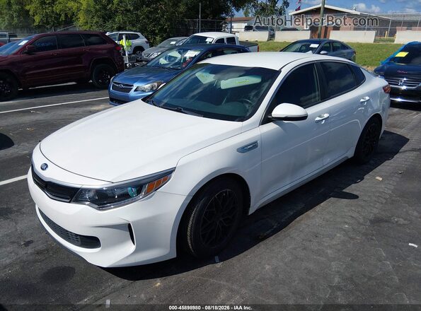KNAGU4LE1H5014017 2017 KIA OPTIMA HYBRID Белый Передняя левая четверть