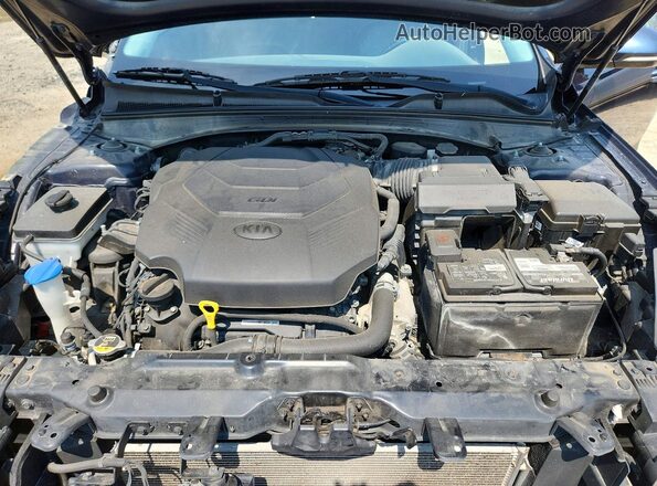 KNALC4J18J5098571 2018 KIA CADENZA Blue Rear interior view