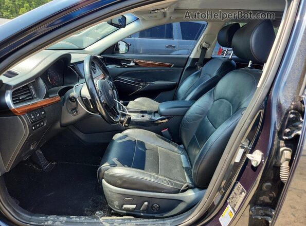 KNALC4J18J5098571 2018 KIA CADENZA Blue Front interior view