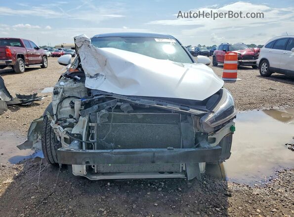 KNALC4J19H5045940 2017 KIA CADENZA White Դիմացի տեսք