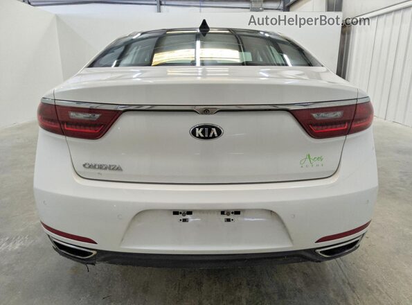 KNALC4J19H5082101 2017 KIA CADENZA White Вид ззаду