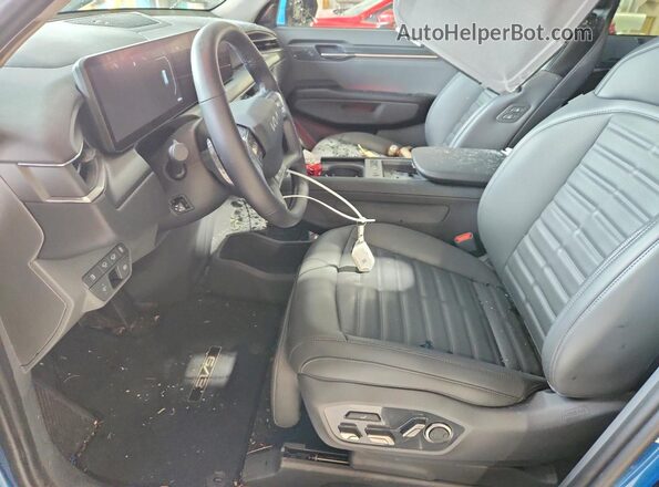 KNDADFS56R6046608 2024 KIA EV9 Blue Vista interior delantera