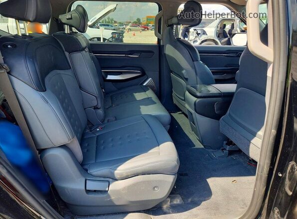 KNDAFFS50R6022489 2024 KIA EV9 Black Rear interior view