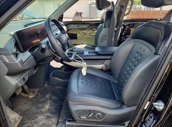 KNDAFFS50R6022489 2024 KIA EV9 Black Front interior view