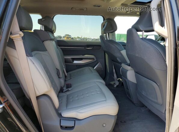 KNDAFFS53R6044678 2024 KIA EV9 Black Вид задньої частини салону