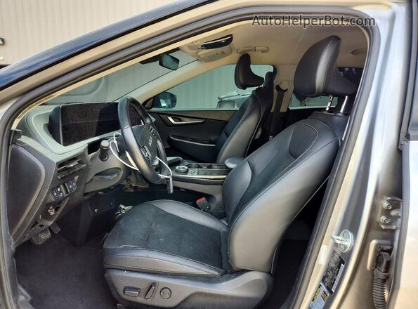 KNDC34LA1P5604086 2023 KIA EV6 Gray წინა სალონის ხედი