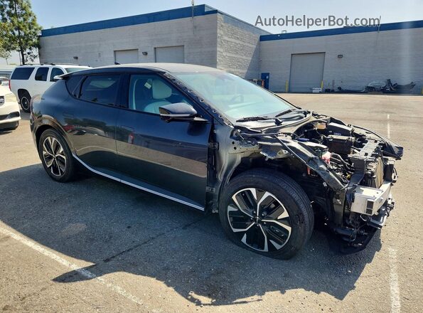 KNDC34LA2P5604078 2023 KIA EV6 Gray Front right