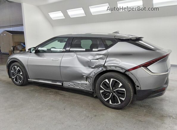 KNDC34LA4P5602915 2023 KIA EV6 Silver Rear left