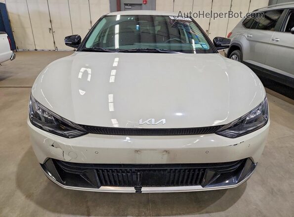 KNDC34LA7P5606358 2023 KIA EV6 Бежевый Вид спереди