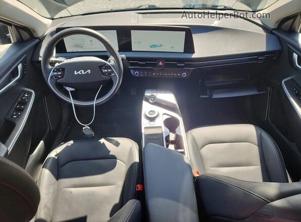 KNDC34LA8N5059596 2022 KIA EV6 Black Widok deski rozdzielczej