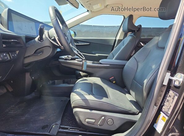 KNDC34LA8N5059596 2022 KIA EV6 Black Widok wnętrza z przodu