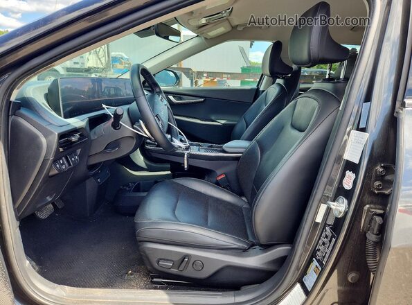 KNDC34LA8P5128872 2023 KIA EV6 Gray Vista interior delantera