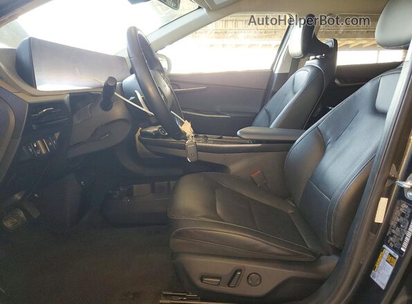 KNDC34LA8P5609897 2023 KIA EV6 Gray წინა სალონის ხედი