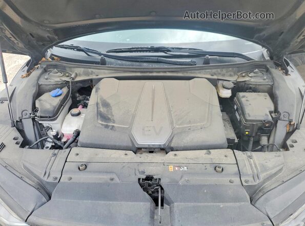 KNDC34LA8R5161535 2024 KIA EV6 Black Vista del compartimento del motor