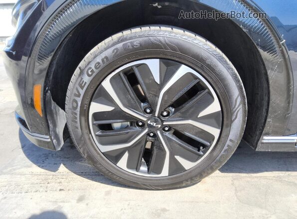 KNDC34LA8R5205758 2024 KIA EV6 Blue 