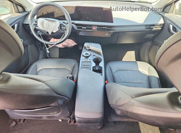 KNDC3DLC1N5087676 2022 KIA EV6 Charcoal Vista del salpicadero