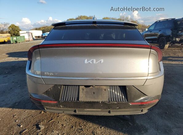KNDC3DLC2N5042410 2022 KIA EV6 Silver Rear view