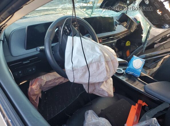 KNDC3DLC2N5042410 2022 KIA EV6 Silver Dashboard view