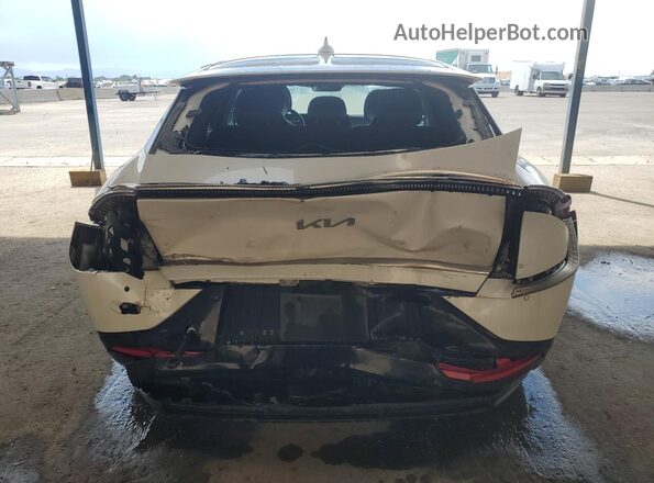KNDC3DLC5R5201104 2024 KIA EV6 White 