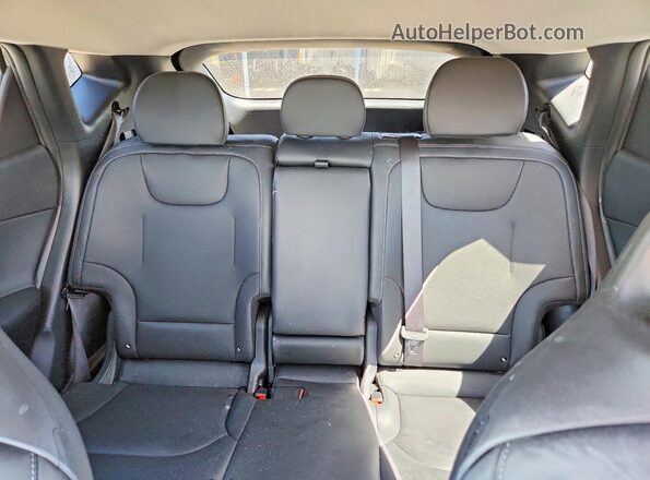 KNDC3DLCXR5215516 2024 KIA EV6 Gray Vista de los asientos traseros