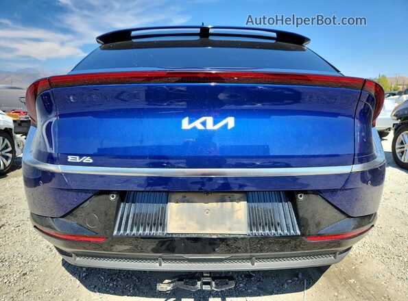 KNDC3DLCXR5618878 2024 KIA EV6 Blue Vista trasera