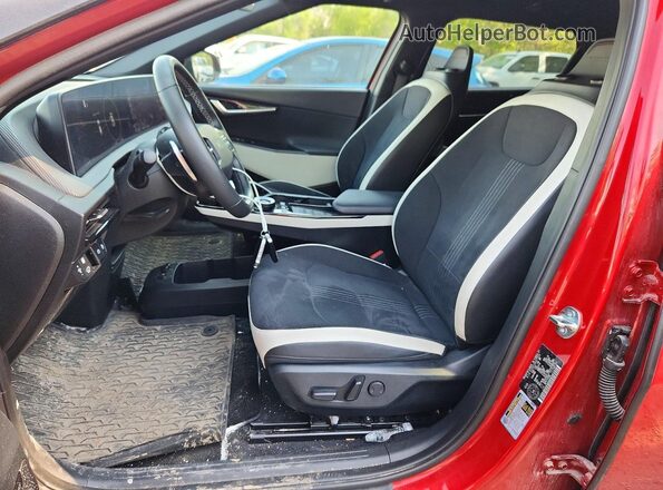 KNDC4DLC6R5197819 2024 KIA EV6 Red Vista interior delantera
