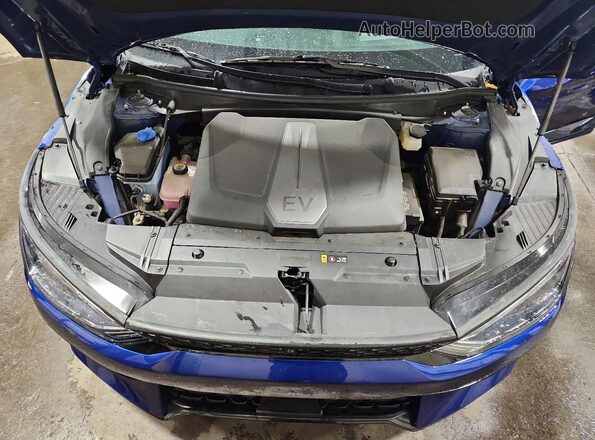 KNDC4DLC9R5164720 2024 KIA EV6 Blue Vista interior trasera