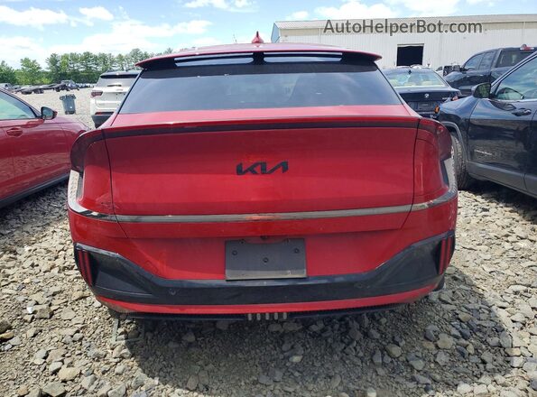 KNDC5DLE6P5090281 2023 KIA EV6 Red Vista trasera
