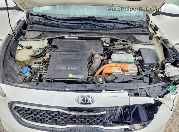 KNDCB3LC0K5243702 2019 KIA NIRO White Вид задньої частини салону