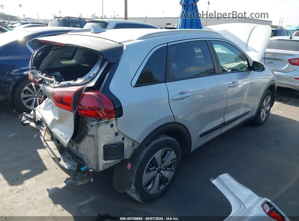 KNDCB3LC0L5395092 2020 KIA NIRO Silver უკანა მარჯვენა