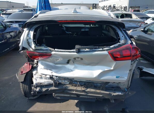 KNDCB3LC0L5395092 2020 KIA NIRO Silver 