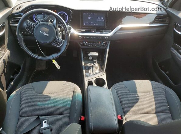 KNDCB3LC0N5524208 2022 KIA NIRO Silver Widok deski rozdzielczej