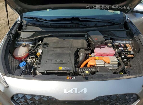 KNDCB3LC0N5524208 2022 KIA NIRO Silver Widok komory silnika