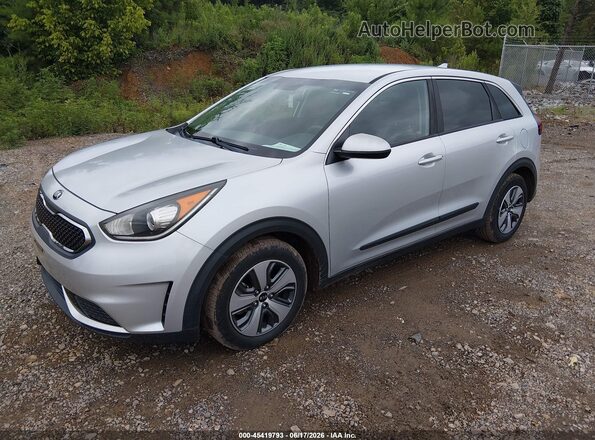 KNDCB3LC1J5186974 2018 KIA NIRO Silver Front left