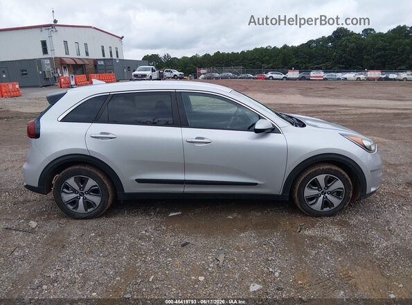 KNDCB3LC1J5186974 2018 KIA NIRO Silver Rear interior view