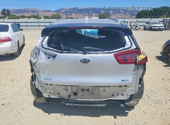KNDCB3LC1K5252540 2019 KIA NIRO White Հետևի տեսք