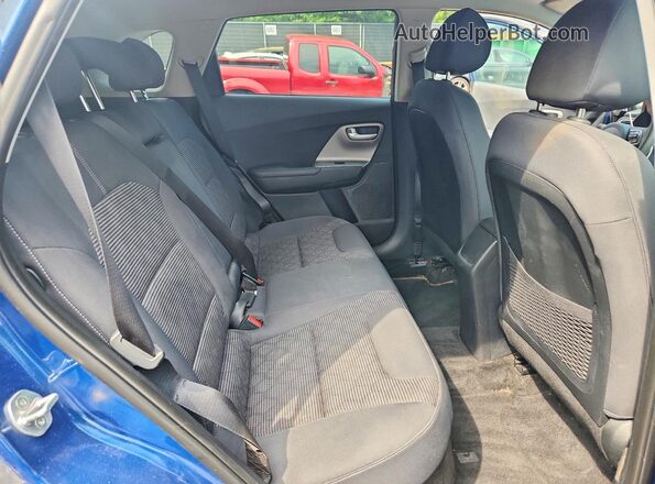 KNDCB3LC2K5217053 2019 KIA NIRO Blue Rear interior view