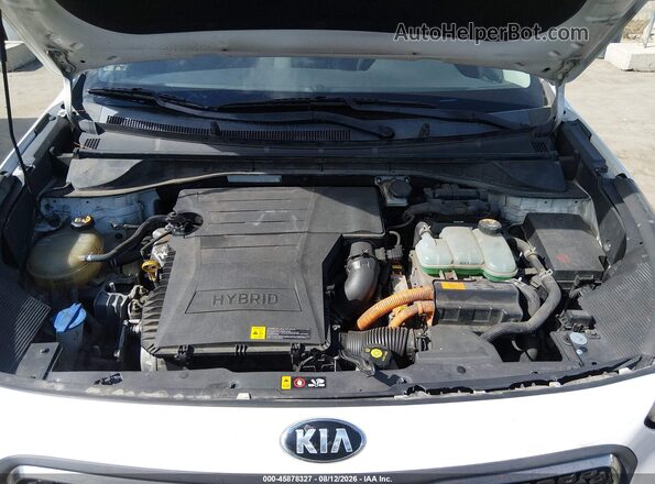 KNDCB3LC3H5051652 2017 KIA NIRO White Rear view