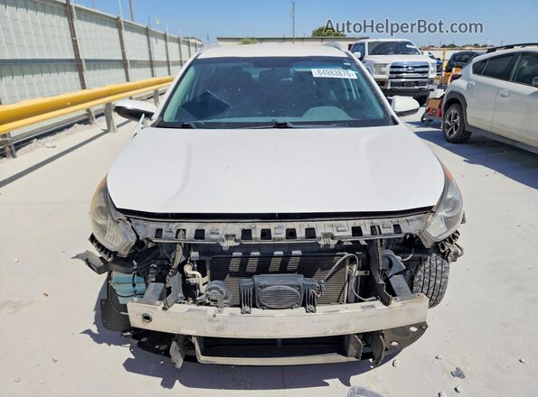 KNDCB3LC3H5053238 2017 KIA NIRO Белый Вид спереди