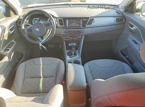KNDCB3LC3H5084439 2017 KIA NIRO White ხელსაწყოთა პანელის ხედი