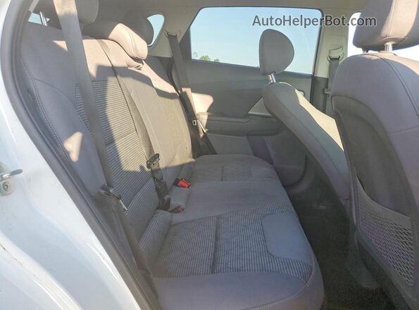 KNDCB3LC3H5084439 2017 KIA NIRO White ძრავის განყოფილების ხედი