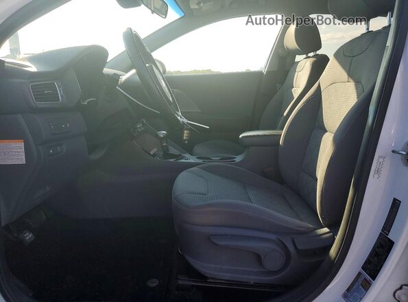 KNDCB3LC3H5084439 2017 KIA NIRO White წინა პანელის ხედი