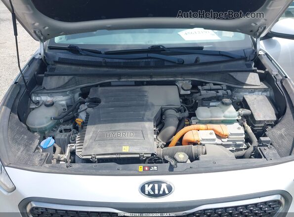 KNDCB3LC3K5299469 2019 KIA NIRO Silver Vista trasera