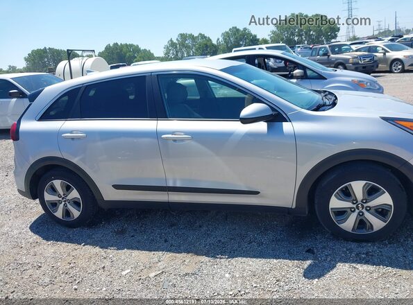 KNDCB3LC3K5299469 2019 KIA NIRO Silver Vista interior trasera