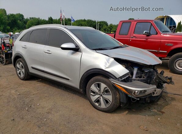 KNDCB3LC3L5397967 2020 KIA NIRO Silver Front right