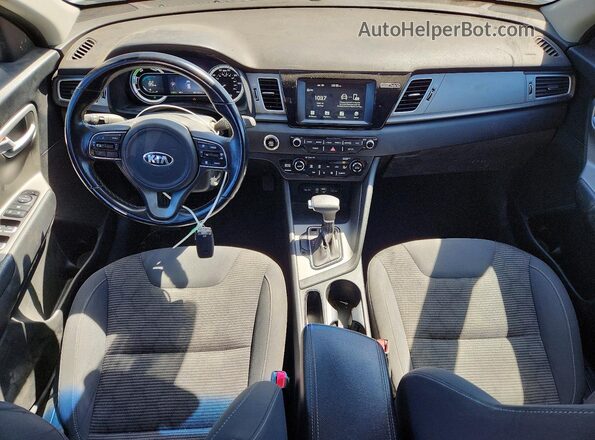 KNDCB3LC4J5204545 2018 KIA NIRO White Widok deski rozdzielczej