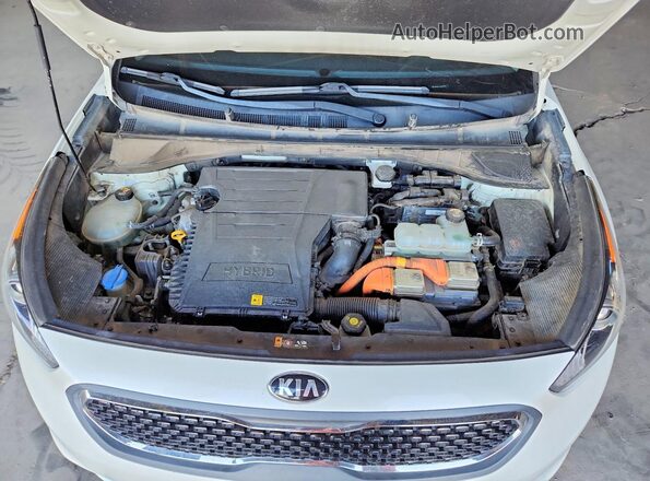 KNDCB3LC4K5265153 2019 KIA NIRO White უკანა სალონის ხედი