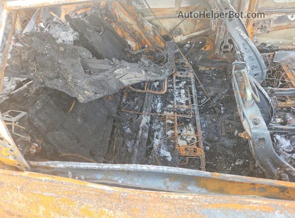KNDCB3LC5H5084569 2017 KIA NIRO Burn Rear interior view